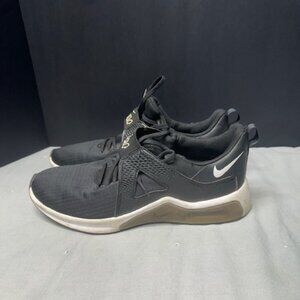 Nike Air Max Belle TR5 Woman's Size 9